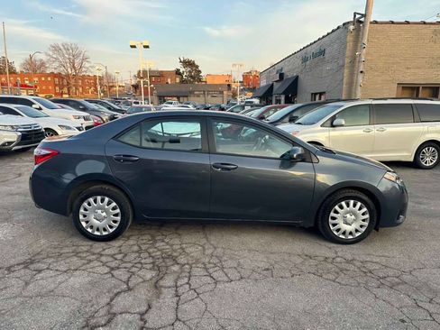 Used 2016 Toyota Corolla LE image 6