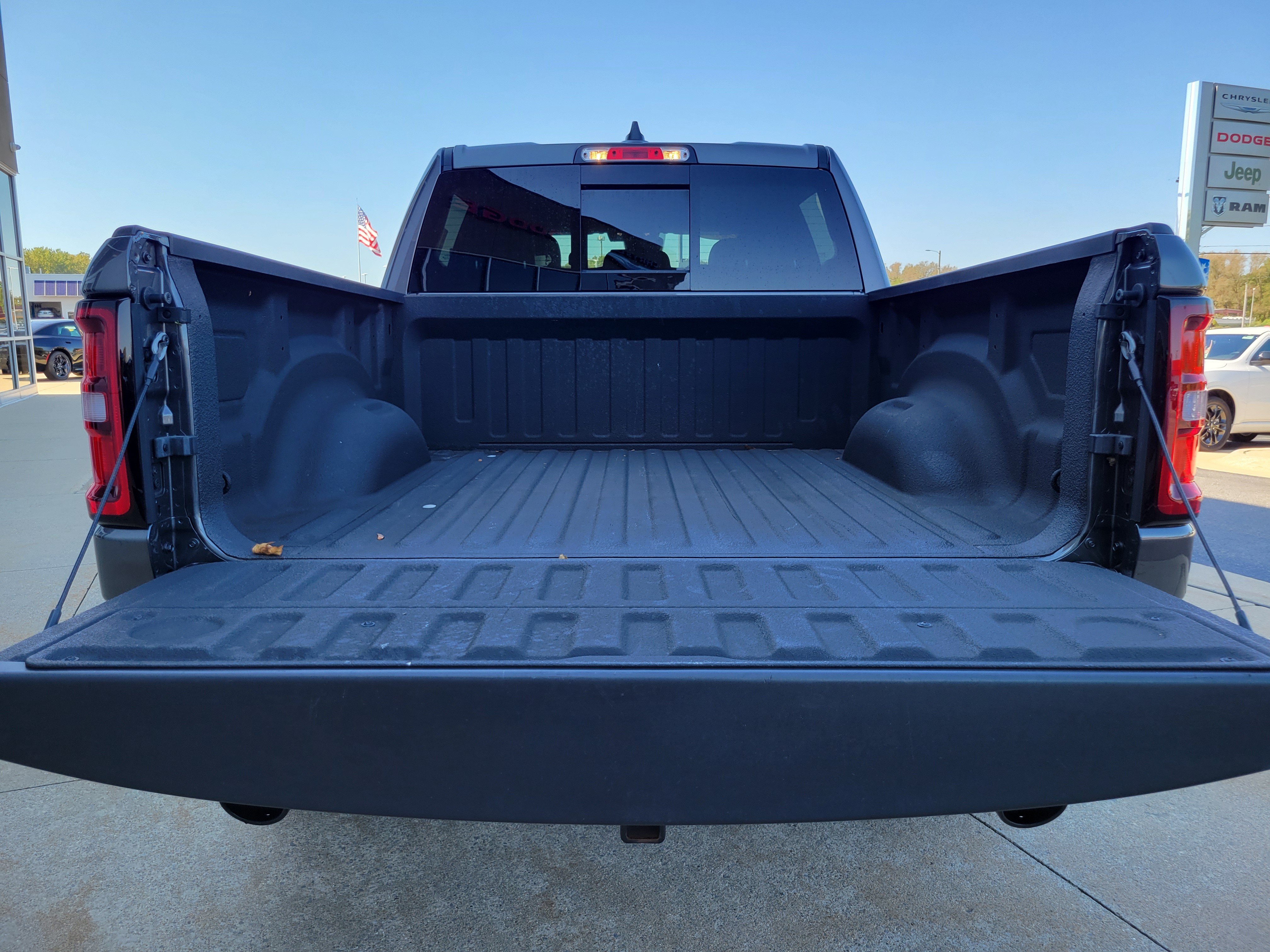 Used 2025 RAM 1500 Big Horn AWD/4WD image 21