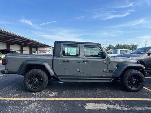 Used 2021 Jeep Gladiator Sport AWD/4WD image 6