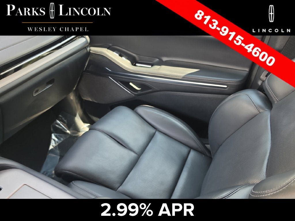 Certified 2025 Lincoln Navigator Reserve AWD/4WD image 15