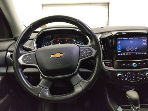 Used 2021 Chevrolet Traverse LT FWD image 22