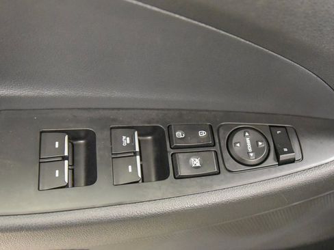 Used 2019 Hyundai Tucson Ultimate image 17