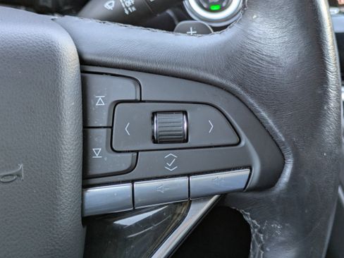 Used 2022 Cadillac XT6 Premium Luxury w/ Technology Package image 19