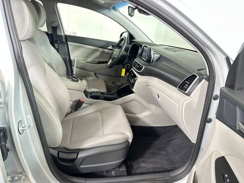 Used 2019 Hyundai Tucson SE image 34