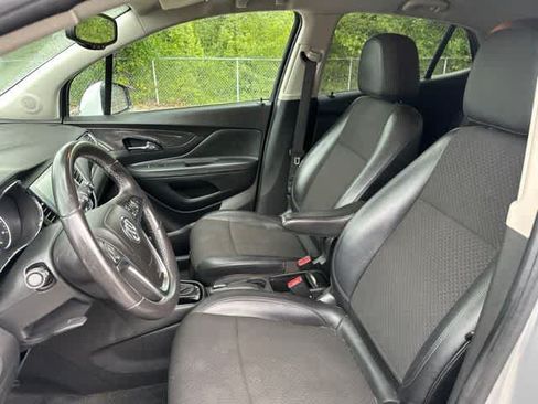 Used 2019 Buick Encore Preferred FWD image 4