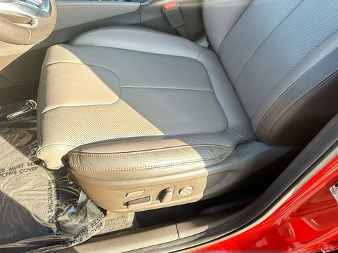 Used 2019 Hyundai Santa Fe FWD image 20