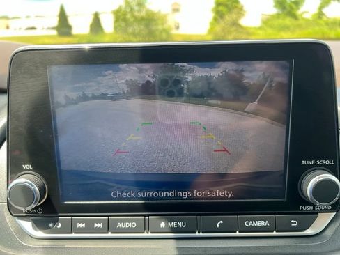 Used 2023 Nissan Rogue SV AWD/4WD image 23