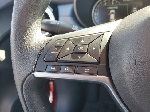 Used 2025 Nissan Versa SV image 20