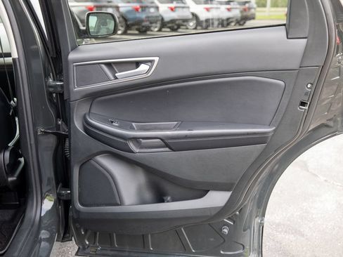 Used 2023 Ford Edge SEL AWD/4WD image 11
