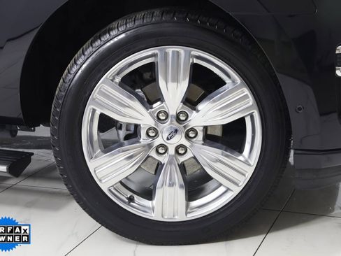 Used 2022 Ford Expedition Platinum image 17