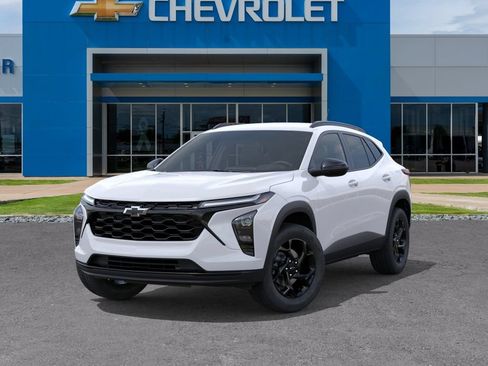 New 2026 Chevrolet Trax LT FWD image 6