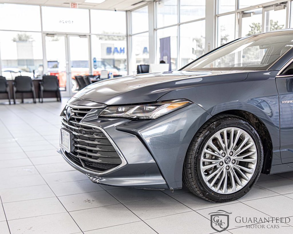 Used 2019 Toyota Avalon Limited w/ Advanced Safety Package FWD image 5