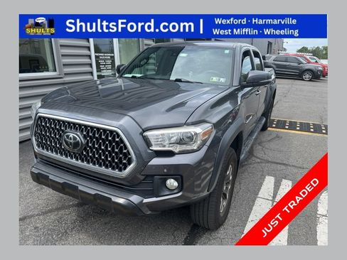 Used 2018 Toyota Tacoma TRD Off-Road AWD/4WD image 1
