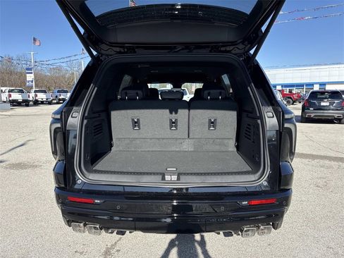 New 2026 Chevrolet Traverse High Country image 6