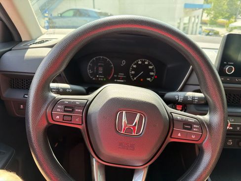 Used 2023 Honda CR-V LX image 24