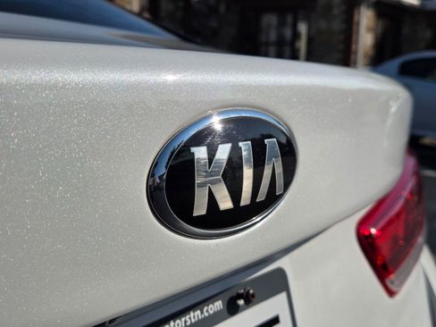 Used 2020 Kia Optima LX FWD image 8