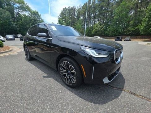 Used 2025 BMW X3 xDrive30i w/ Premium Package AWD/4WD image 4