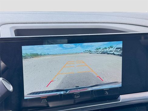 Used 2024 GMC Sierra 3500 SLE w/ SLE Value Package image 16