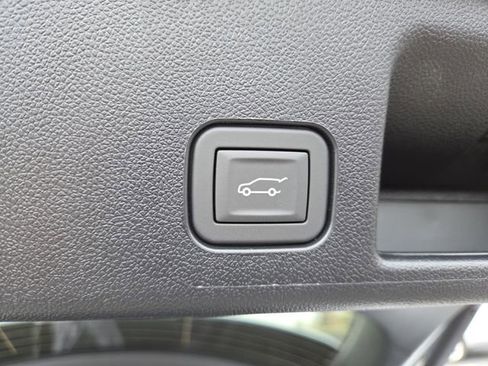 New 2026 Chevrolet Equinox EV LT w/ LPO, Blackout Package FWD image 15