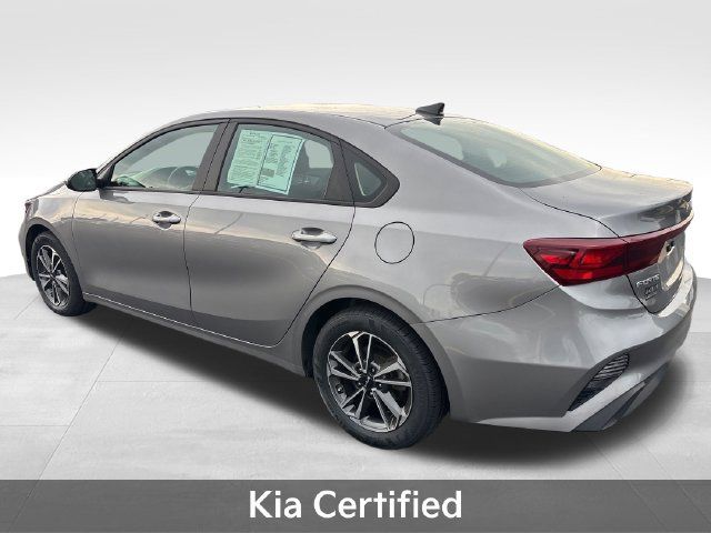 Used 2024 Kia Forte LXS FWD image 5