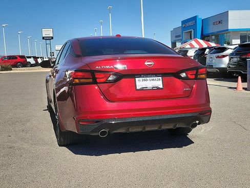 Used 2024 Nissan Altima 2.5 SR w/ SR Premium Package AWD/4WD image 8