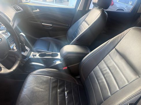 Used 2014 Ford Escape Titanium AWD/4WD image 2