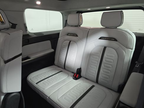 Used 2024 Rivian R1S Adventure AWD/4WD image 22