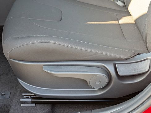 New 2026 Hyundai Elantra SEL Sport image 17