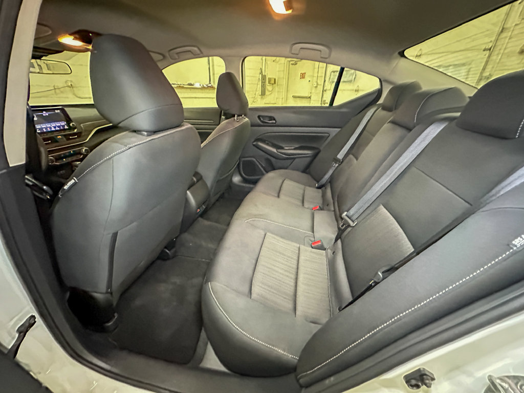 Used 2025 Nissan Altima 2.5 SV AWD/4WD image 22
