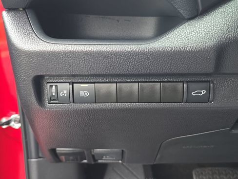 Used 2025 Toyota RAV4 XLE w/ Convenience Package AWD/4WD image 24