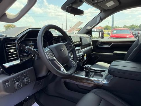 New 2026 Chevrolet Silverado 1500 LT Trail Boss w/ Convenience Package II AWD/4WD image 10