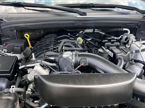 Used 2023 Dodge Durango GT AWD/4WD image 9
