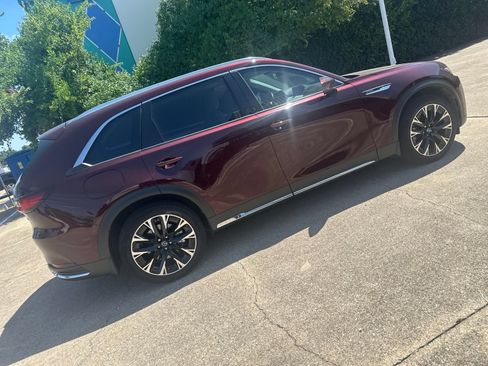 Used 2024 MAZDA CX-90 Plug-In Hybrid w/ Premium Plus AWD/4WD image 9