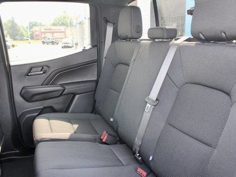 Used 2024 Chevrolet Colorado LT w/ LT Convenience Package AWD/4WD image 14