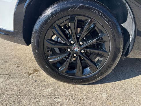 Used 2025 Buick Envista Sport Touring image 28