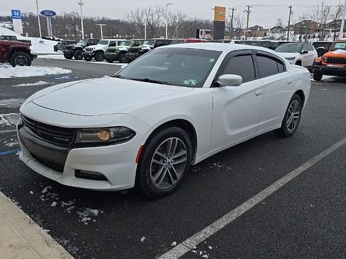 Used 2019 Dodge Charger SXT w/ Cold Weather Package image 3
