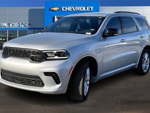 Used 2024 Dodge Durango GT image 3