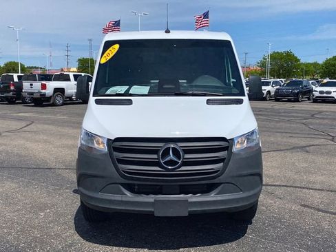 Used 2025 Mercedes-Benz Sprinter 2500 image 2