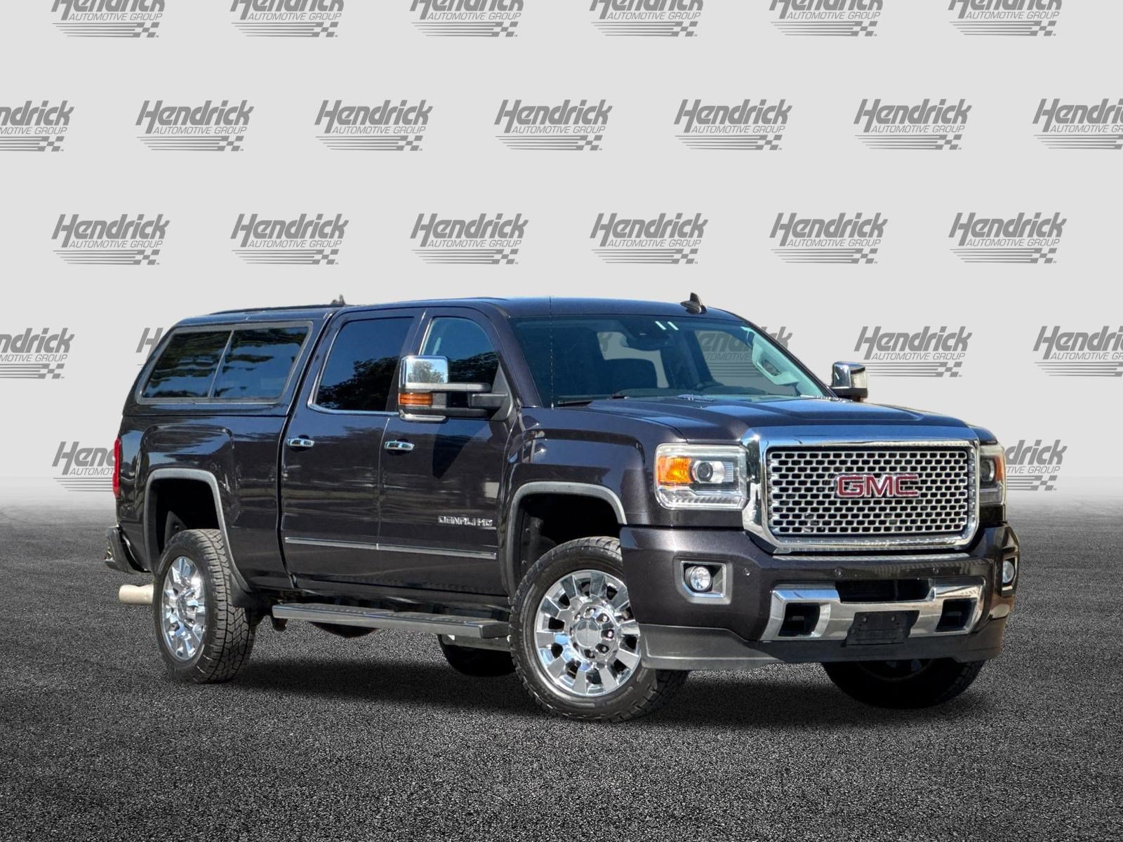 Used 2015 GMC Sierra 2500 Denali w/ Duramax Plus Package AWD/4WD image 2