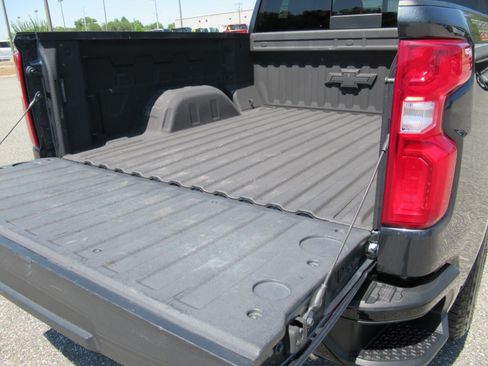 Used 2022 Chevrolet Silverado 1500 LT Trail Boss w/ LT Trail Boss Premium Package AWD/4WD image 34