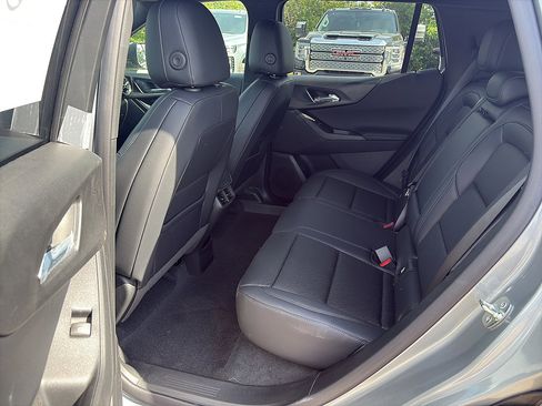 New 2026 Chevrolet Equinox LT w/ Convenience Package II FWD image 11
