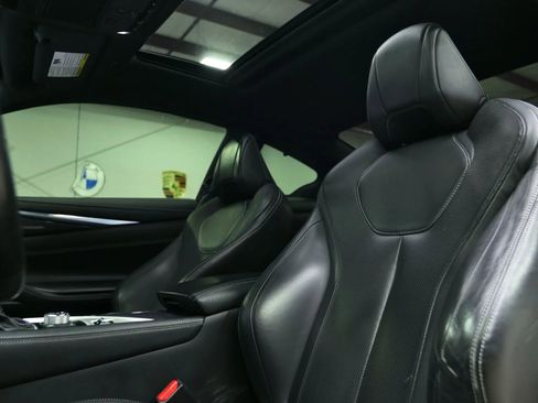 Used 2017 INFINITI Q60 Red Sport 400 image 28