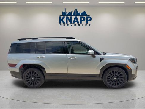 Used 2024 Hyundai Santa Fe Calligraphy FWD image 4
