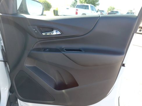 Used 2024 Chevrolet Equinox LT AWD/4WD image 33