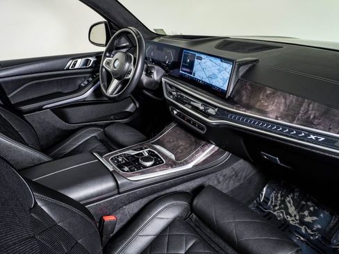 Used 2024 BMW X7 xDrive40i w/ M Sport Package image 13