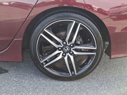 Used 2016 Honda Accord Sport image 9