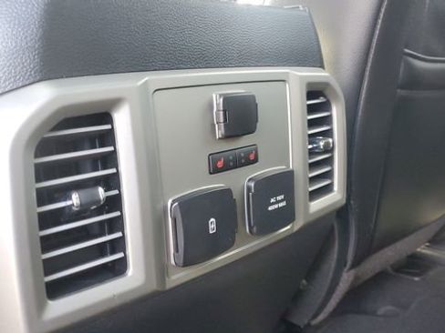 Used 2017 Ford F250 Lariat w/ Lariat Ultimate Package image 32