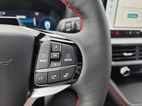 New 2026 Ford Explorer ST-Line w/ ST-Line Street Pack image 17