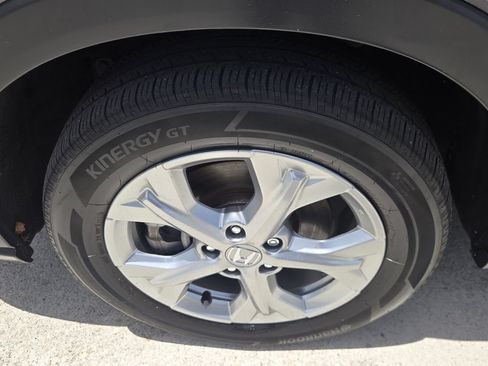 Certified 2023 Honda HR-V LX image 9