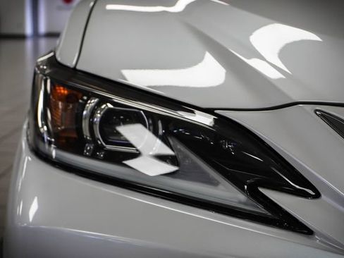 Certified 2023 Lexus ES 350 w/ Premium Package FWD image 29